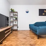 Apartment Jagielonska 1/3 *