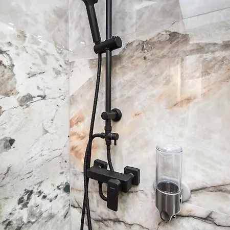 Jagielonska 1/3 Appartement